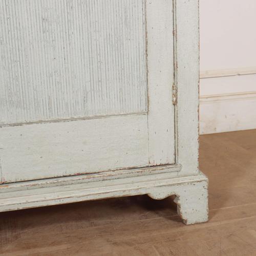 French Painted Linen Cupboard For Sale - Image 4 of 10
