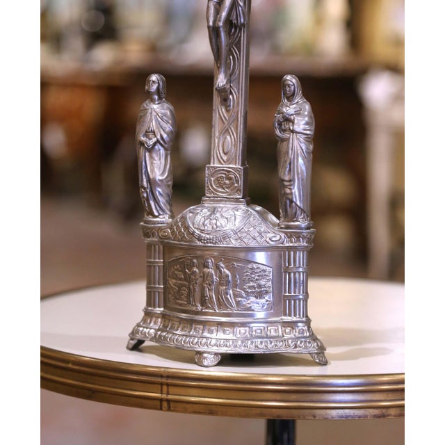 Early 20th Century French Silvered Spelter Crucifix and Removable Figures For Sale - Image 4 of 11