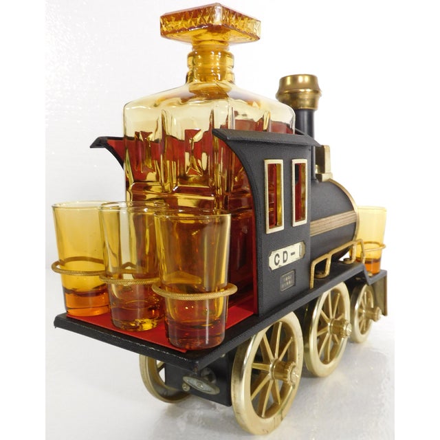 Metal 1971 Vintage 1880 Iron Horse Steam Engine Musical Decanter With Shot Glasses - 8 Piece Set For Sale - Image 7 of 18