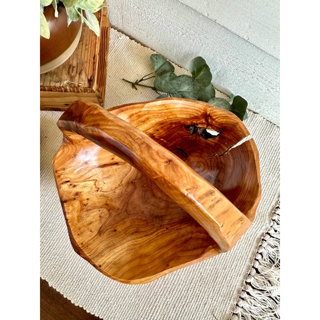 Burlwood Basket 001