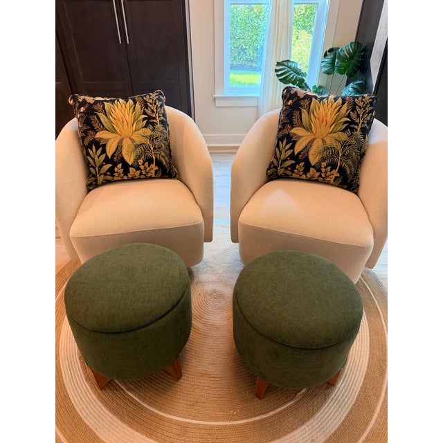 Pair of Custom Tropical Botanical Accent Pillows in Designer Linen Blend For Sale - Image 4 of 4