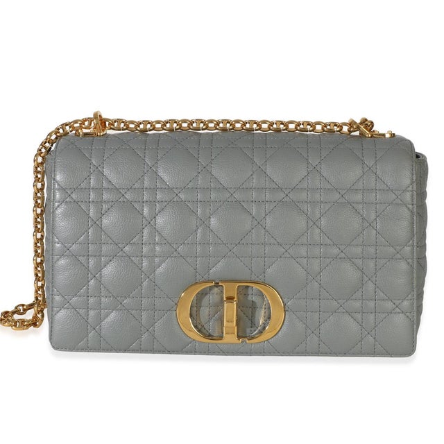 Item #: 154994 Interior Material: Leather MSRP: 4,800 Features Interior: One zip pocket. One slip pocket Size: Medium...