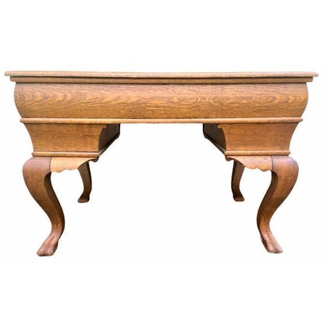 1900 - 1909 Edwardian Antique Quarter Sawn Oak Desk or Library Table - Early 20th Century For Sale - Image 5 of 8