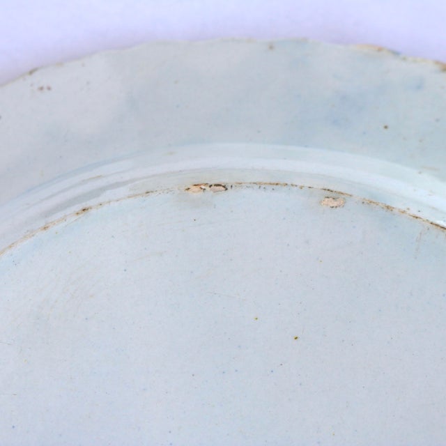 Early 19th Century 1810s Herculaneum Liverpool Blue Feather-Edge Pearlware Platter - 17.5" For Sale - Image 5 of 11