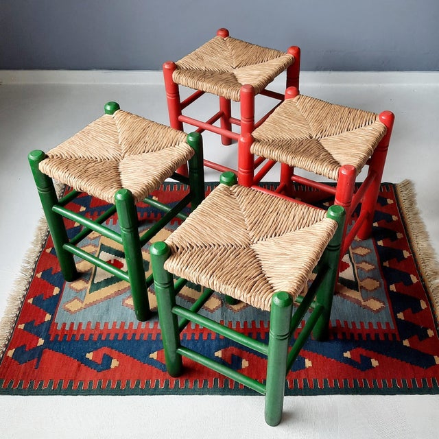 1970s Green and Red Rush Stools, 1970s, Set of 4 For Sale - Image 5 of 8
