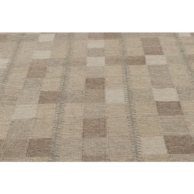 Mid-Century Modern Geometric Modern Oversized Scallop Beige Rug "Scallure" by Doris Leslie Blau For Sale - Image 3 of 7