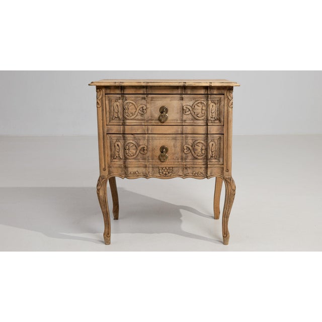 Mid 20th Century France Louis XV Amber Wood Chests of Drawers For Sale In Greensboro - Image 6 of 10
