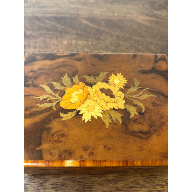 Vintage Italian Burl Wood Music Jewelry Box - Marquetry Floral Lid For Sale In Miami - Image 6 of 8