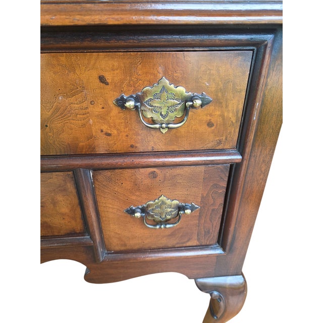 Vintage Hekman Queen Anne Walnut Burl Lowboy Dresser Chest Console Entry Table For Sale - Image 9 of 17