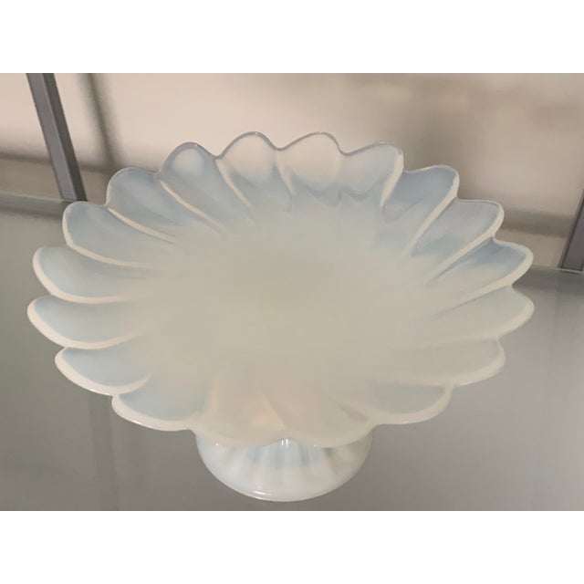 1980s Vintage Translucent White Petal Shaped Cookie Cake Plate Stand Fruit Bowl For Sale - Image 5 of 5
