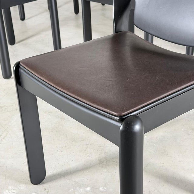 1970s Model 122 Dining Room Chairs attributed to Vico Magistretti for Cassina, 1970s, Set of 8 For Sale - Image 5 of 18