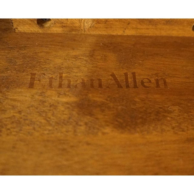 Ethan Allen Heirloom Nutmeg Maple Colonial Early American 28" Round Accent End Table 10-8036 For Sale - Image 9 of 10