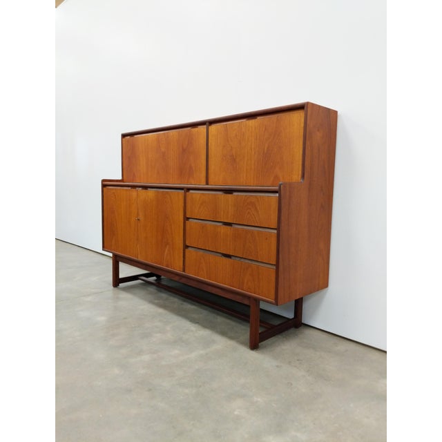 Mid-Century Modern Vintage Mid Century Modern Teak Sideboard For Sale - Image 3 of 10