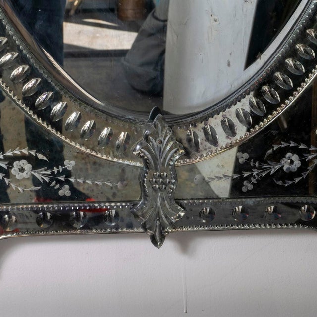 Etched and scalloped glass Venetian mirror For Sale - Image 13 of 13