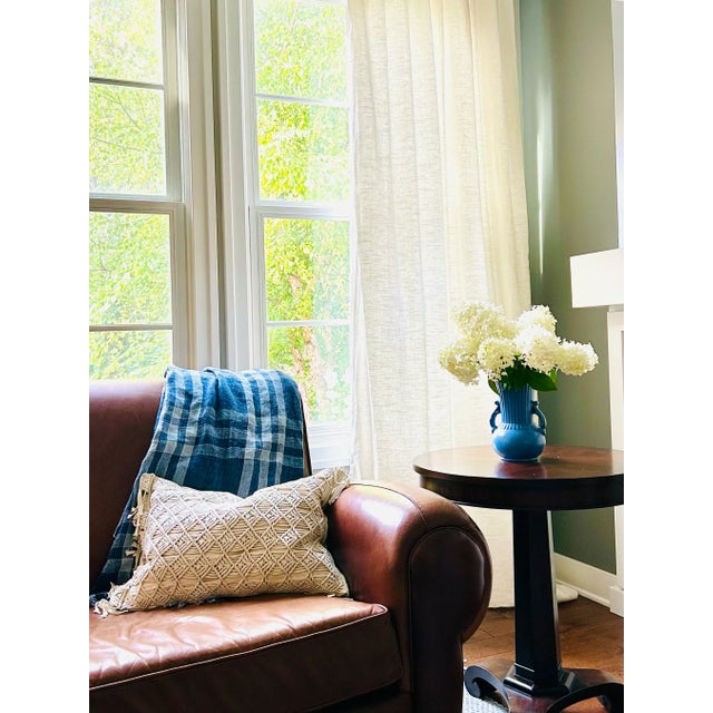 Bunny Williams Pine Cone Hill 100% Linen Plaid Navy White Throw Â€šÃ„Ã¬ Enzyme Washed Blue Tones For Sale - Image 9 of 13