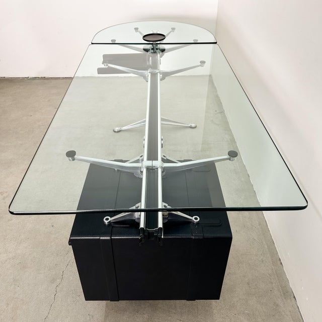 1980s Vintage Bruce Burdick for Herman Miller Executive Desk, Burdick Group System For Sale - Image 5 of 17