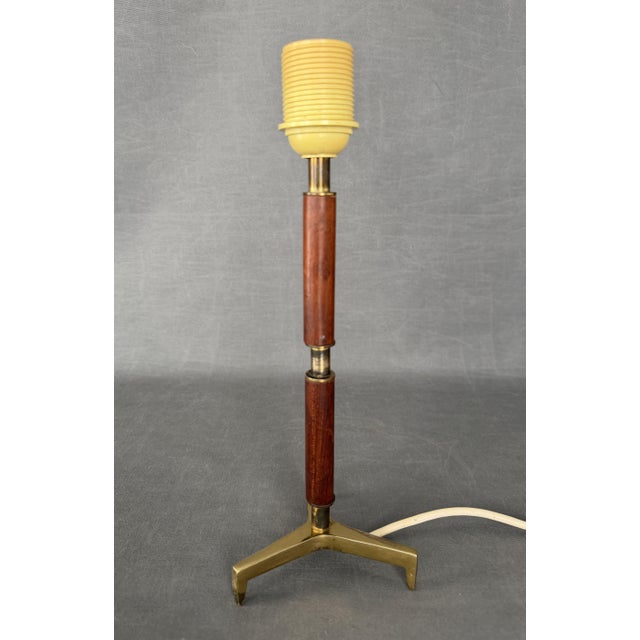 TeakTripod Table Lamp attributed to J.T. Kalmar, Austria, 1960s For Sale - Image 4 of 11
