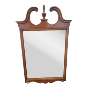 Huntley Thomasville Maple Chippendale Carved Urn Mirror, Circa 1940s
