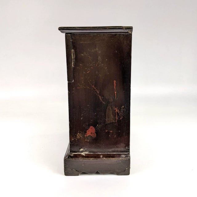 Brown 20th Century Miniature Lacquered Jewelry Box For Sale - Image 8 of 9
