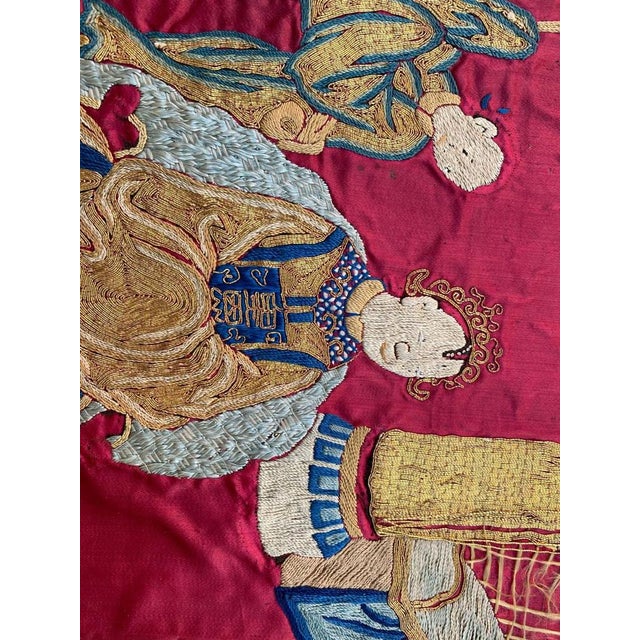 Very beautiful 19th century Chinese embroidery with nice design and beautiful colors, entirely hand embroidered with silk...