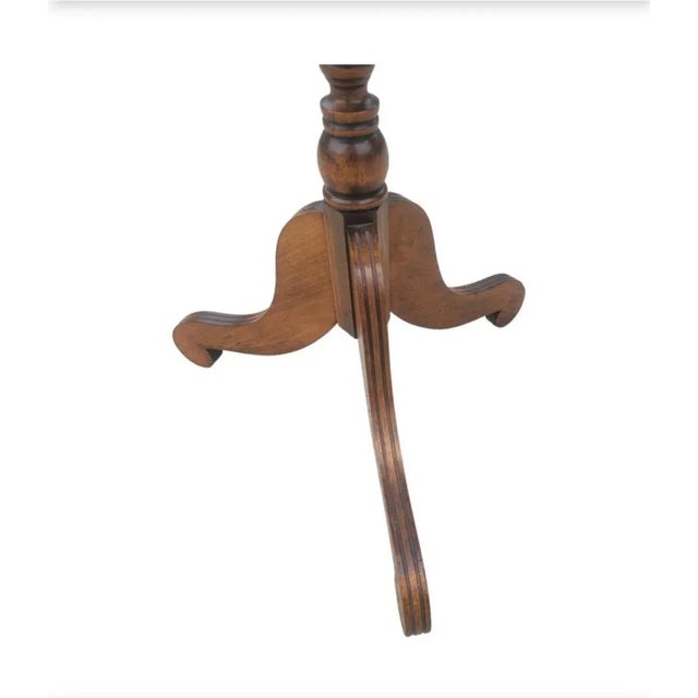 1960s 1960s Vintage Pedestal Tripod Scroll Feet Maple Side Table or Lamp Table For Sale - Image 5 of 7
