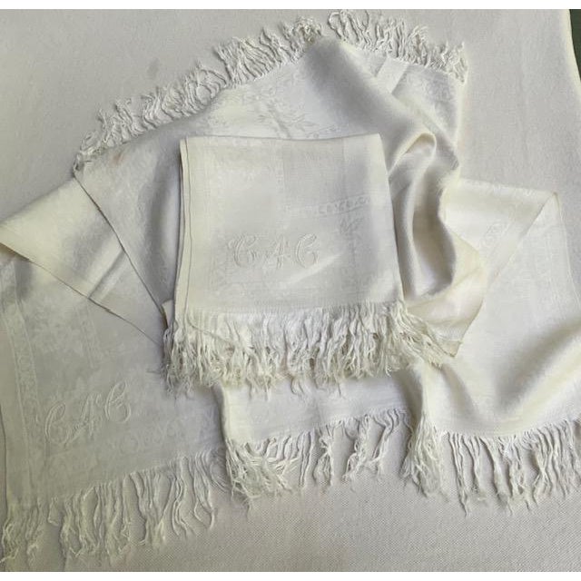 Textile French Linen Damask Hand Towels, Set of 4, Monogrammed, Antique C. 1900 For Sale - Image 7 of 18