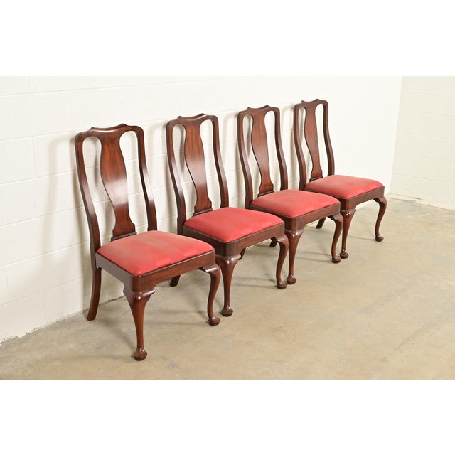 Henkel Harris Henkel Harris Queen Anne Solid Mahogany Dining Chairs, Set of Four For Sale - Image 4 of 12
