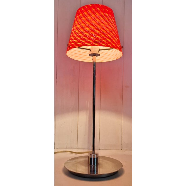2000 - 2009 Vintage Table Lamp with Chrome-Plated Metal Base and Red Patterned Glass Shade, 2000s For Sale - Image 5 of 7