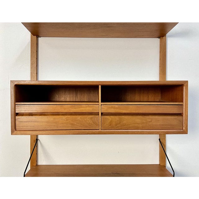 Mid-Century Danish Royal Shelving System in Teak by Poul Cadovius for Cado, Denmark, 1960s, Set of 8 For Sale - Image 6 of 18
