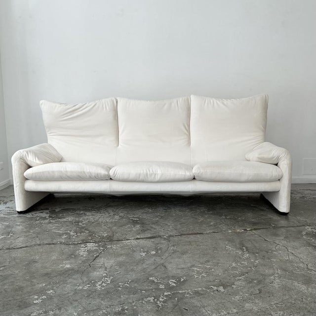 Maralunga Sofa by Vico Magistretti for Cassina, 1973 For Sale - Image 3 of 16