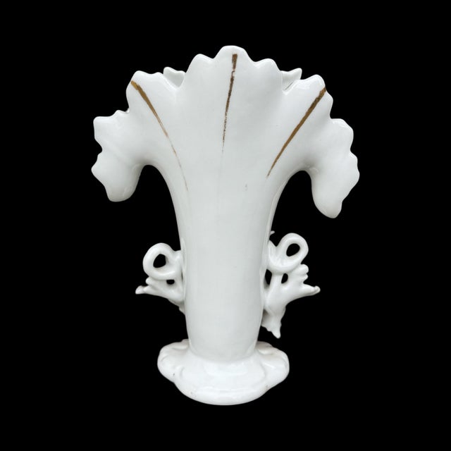 Antique French Paris Porcelain Ruffled Spill Vase With Hand-Painted Florals & Gold For Sale - Image 4 of 5