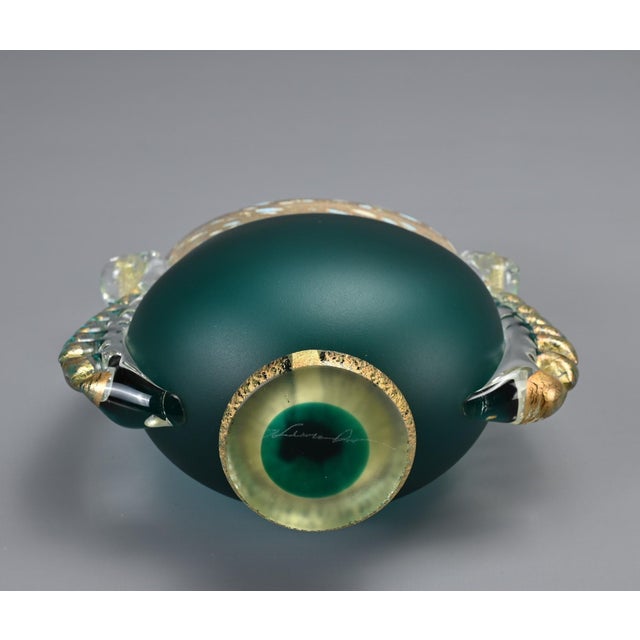 Gold Japanese Green Art Glass Vase by Kuniaki Kuroki, 1990s For Sale - Image 8 of 13