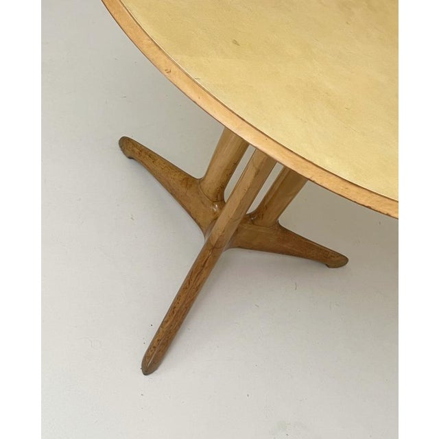 Round Card Table, 1950s, in Flawless conditions. Designed 1950 to 1959