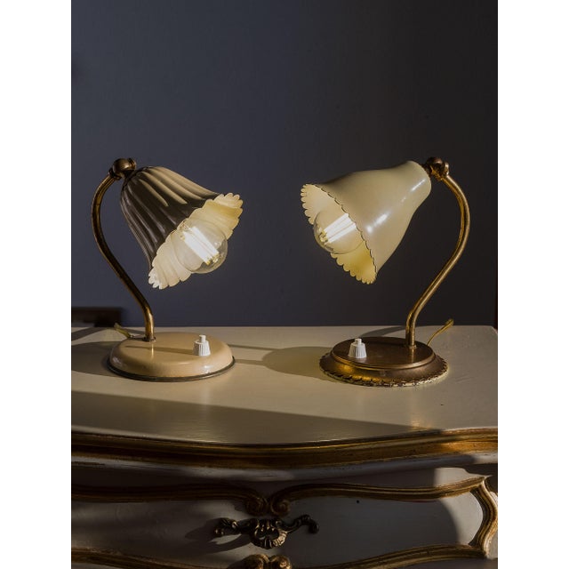 Vintage Brass Table Lamps with Enameled Corolla Lampshades, 1950s, Set of 2 For Sale - Image 14 of 15