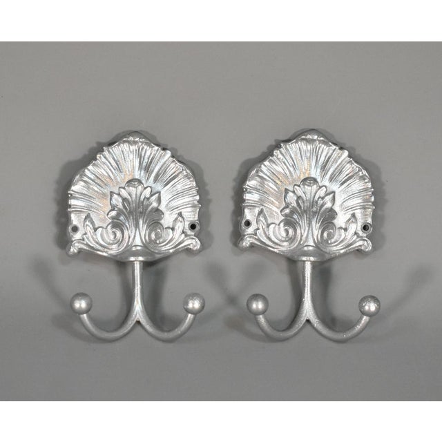 Vintage French Bathroom Accessories, 1970s, Set of 6 For Sale - Image 4 of 14