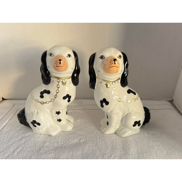 Staffordshire Pair of 1990s Staffordshire Style Dog Statues Mantle Figurines Gold Chain Black White For Sale - Image 4 of 11