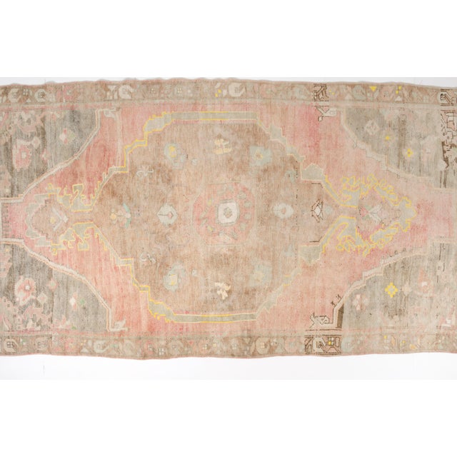 Contemporary Hand-Knotted Vintage Anatolian Rug, Pale Earth Tone Minimalist Carpet For Sale - Image 3 of 10