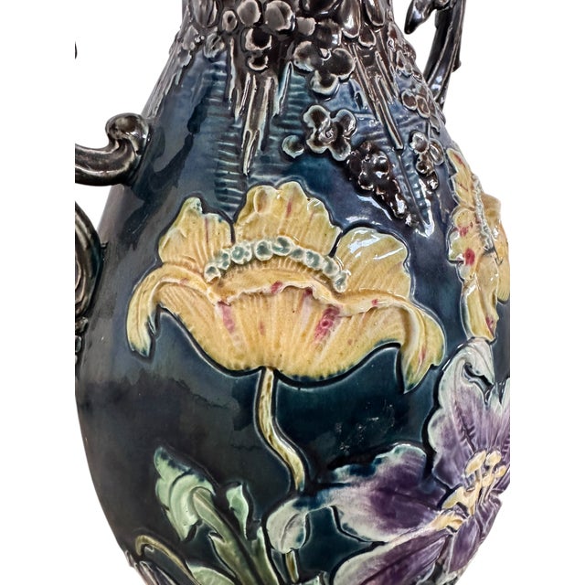 Early 20th Century French Art Nouveau Barbotine Majolica Faience Vase For Sale - Image 11 of 14
