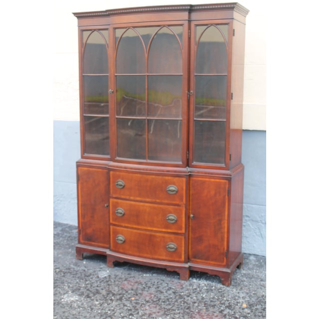 1940s Traditional Style Tall Mahogany China / Display Cabinet For Sale - Image 12 of 12