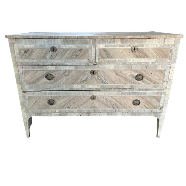 Italian Bleached Walnut Commode with Drawer in Burl Veneer, 18th Century For Sale - Image 15 of 15