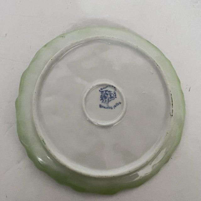 Barvarian Green Lily Pad Trinket Dish For Sale - Image 4 of 4