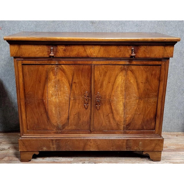 Louis Philippe Walnut Sideboard, 1830s For Sale - Image 6 of 6