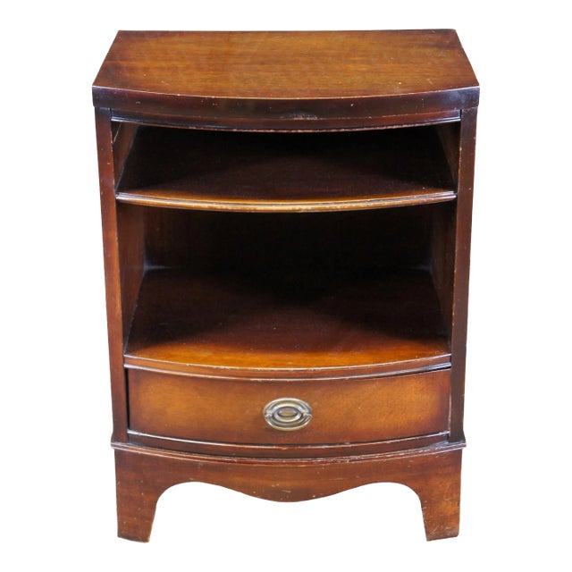 1940s Antique Duncan Phyfe Mahogany Tiered Nightstand End Side Accent Table For Sale