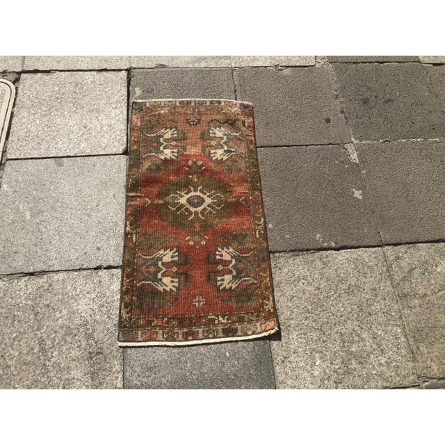 1960s Vintage Red Rug- 1′5″ × 2′10″ For Sale - Image 4 of 6