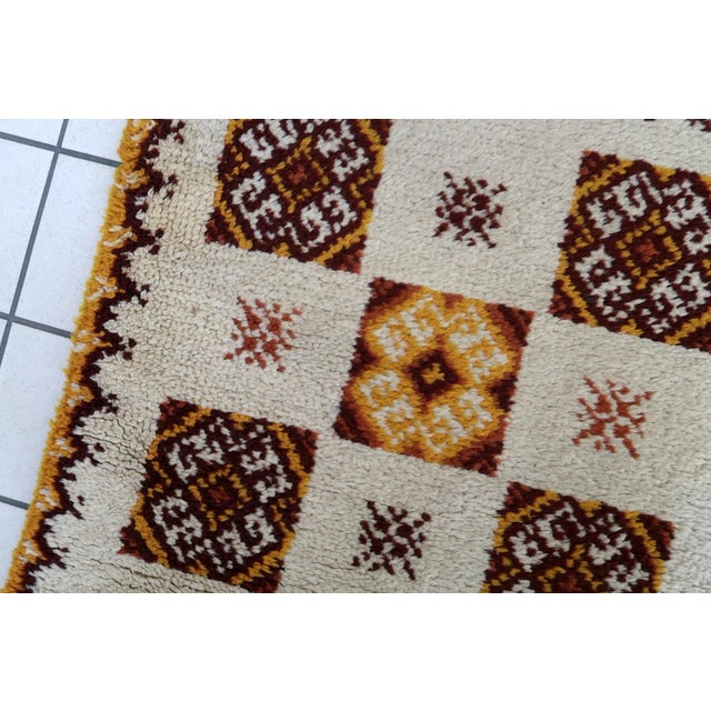 1960s Vintage French Savonnerie Rug 2.5' X 4.8' For Sale - Image 4 of 13