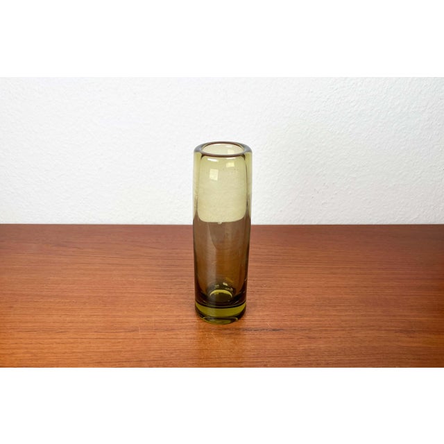 Mid-Century Modern Danish Labrador Series Vase in Yellow Green Glass by Per Lütken for Holmegaard, 1950s, in Very Good...