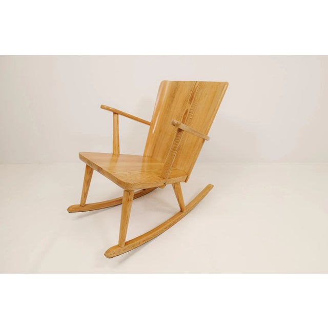 Mid-Century Rocking Chair in Pine from Göran Malmvall, Sweden, 1940s For Sale - Image 8 of 18