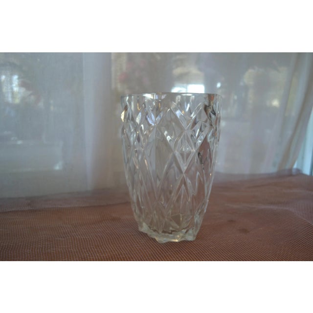 Beautiful crystal vase, made in France.