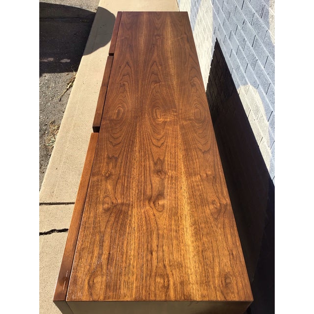 Chestnut Vintage 1960 Mid-Century American of Martinsville Dresser For Sale - Image 8 of 12