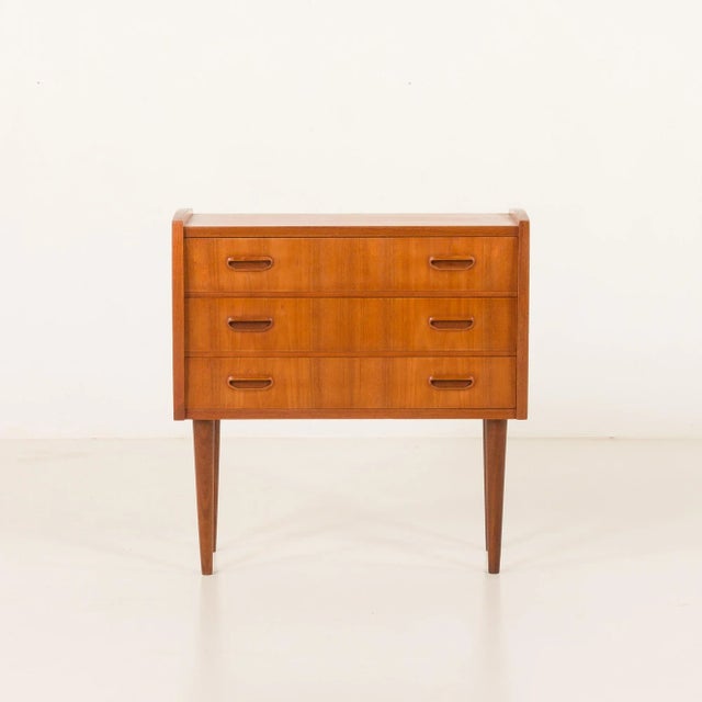 1960s Small Danish Teak Chest of Drawers, 1960s For Sale - Image 5 of 13